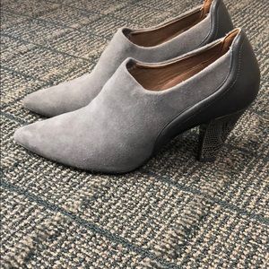 Donald Pliner heels - beautiful and comfortable